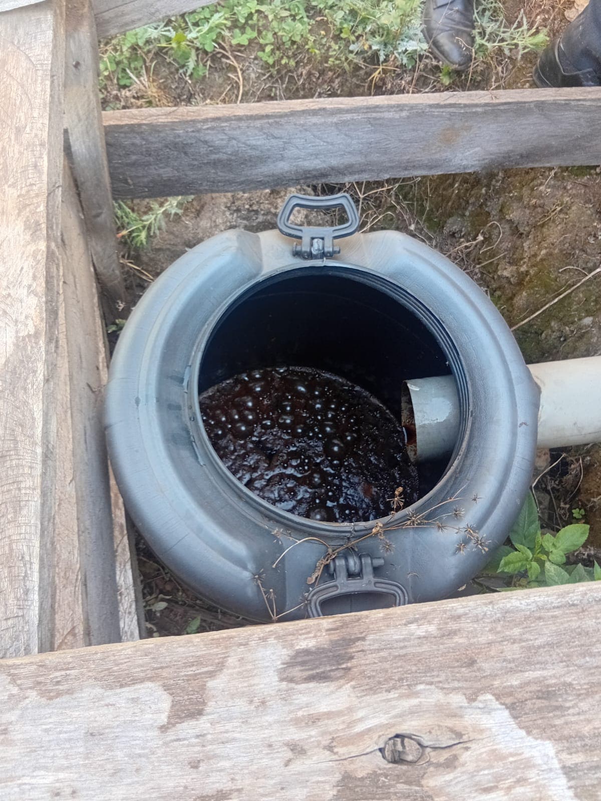 Kathangaririri, Tharaka Nithi County — vermiculture unit producing organic manure.